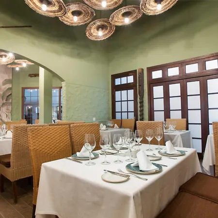 Jardin Tecina Hotell 4*